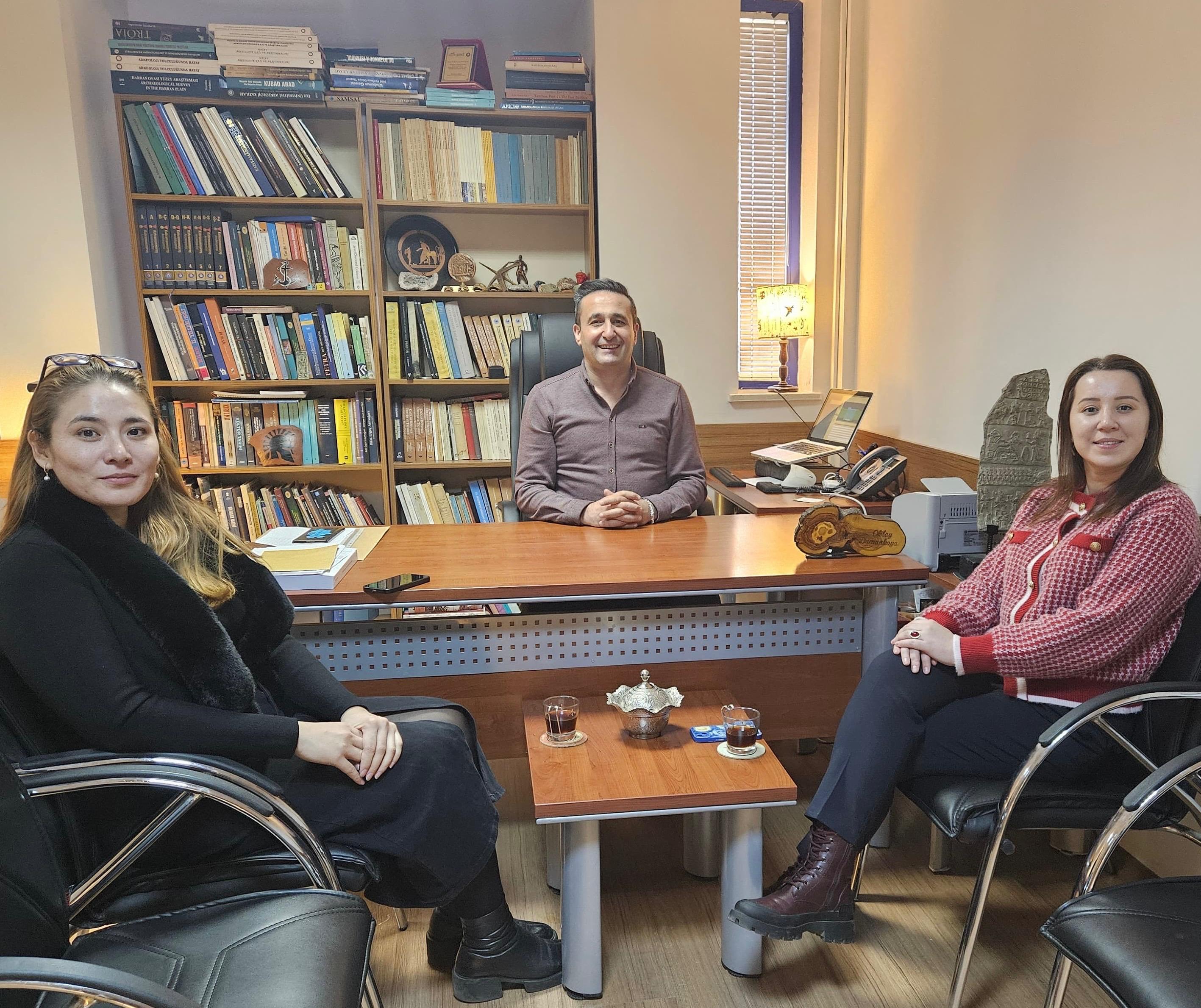 Karaganda Buketov Üniversitesi'nden Antropolog Aikumis Raissova, İş Birliği Ziyareti Gerçekleştirdi